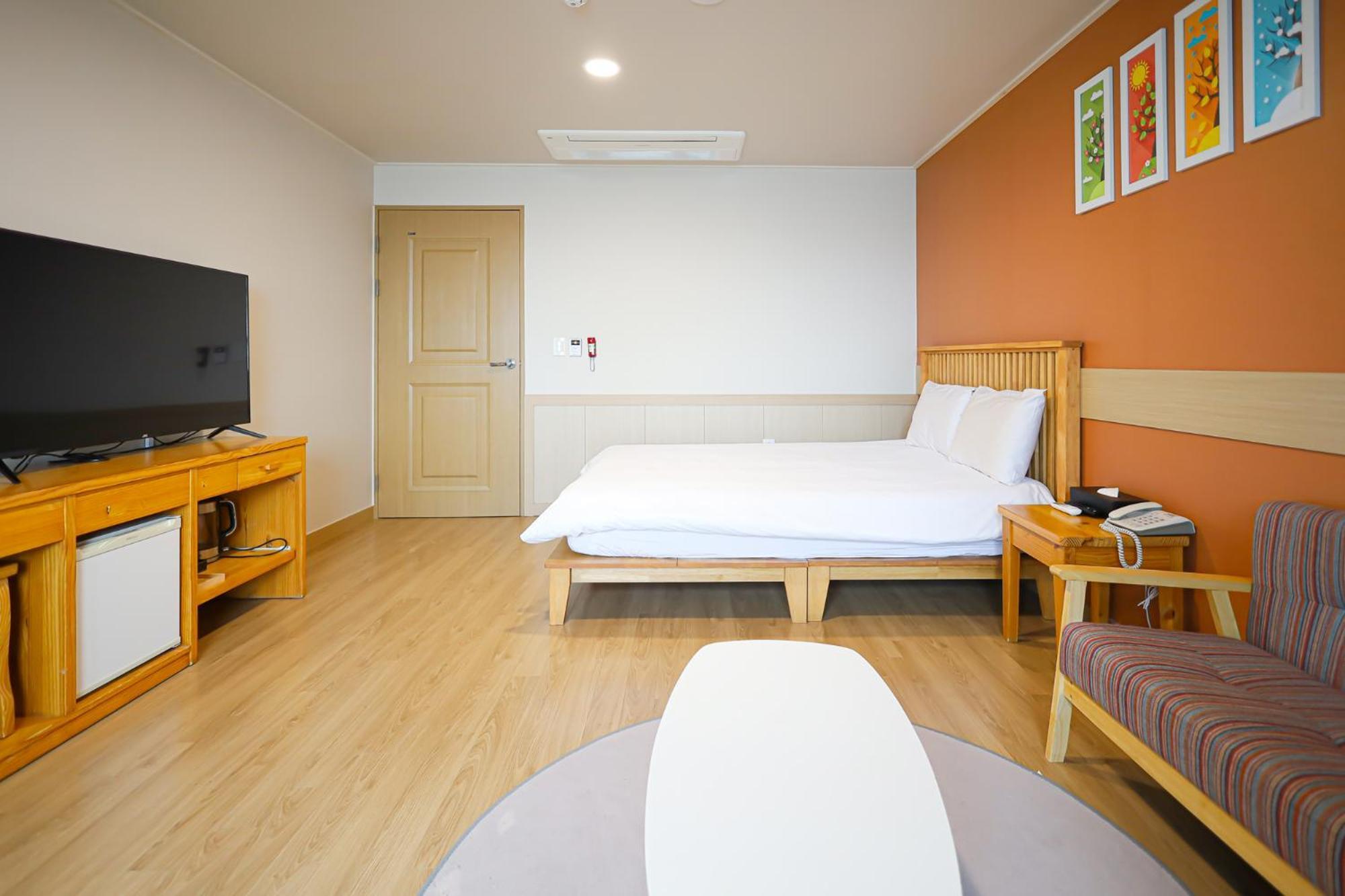 Fantastic Ocean View Sydney Hotel Jeju Exterior photo