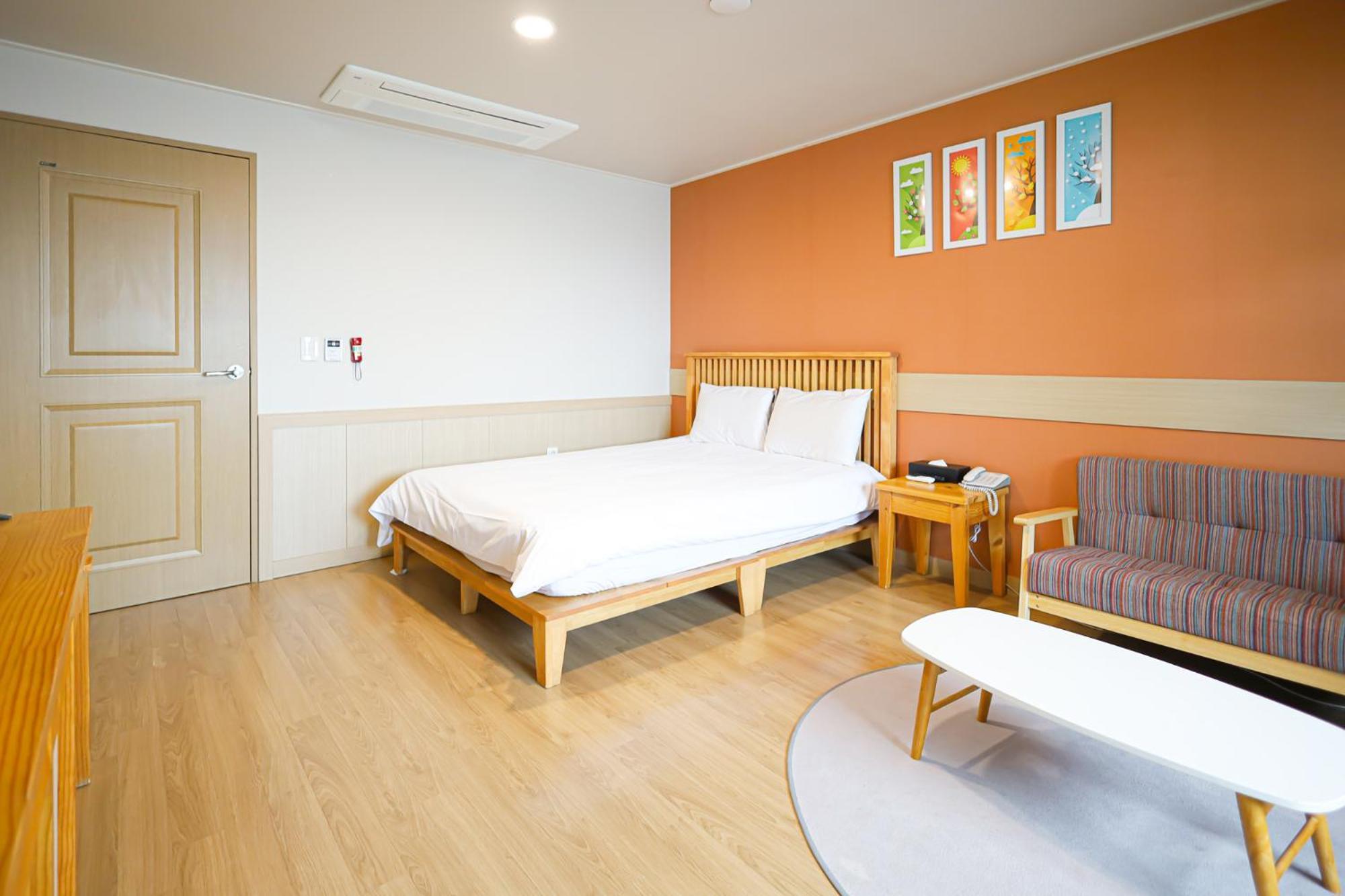 Fantastic Ocean View Sydney Hotel Jeju Exterior photo