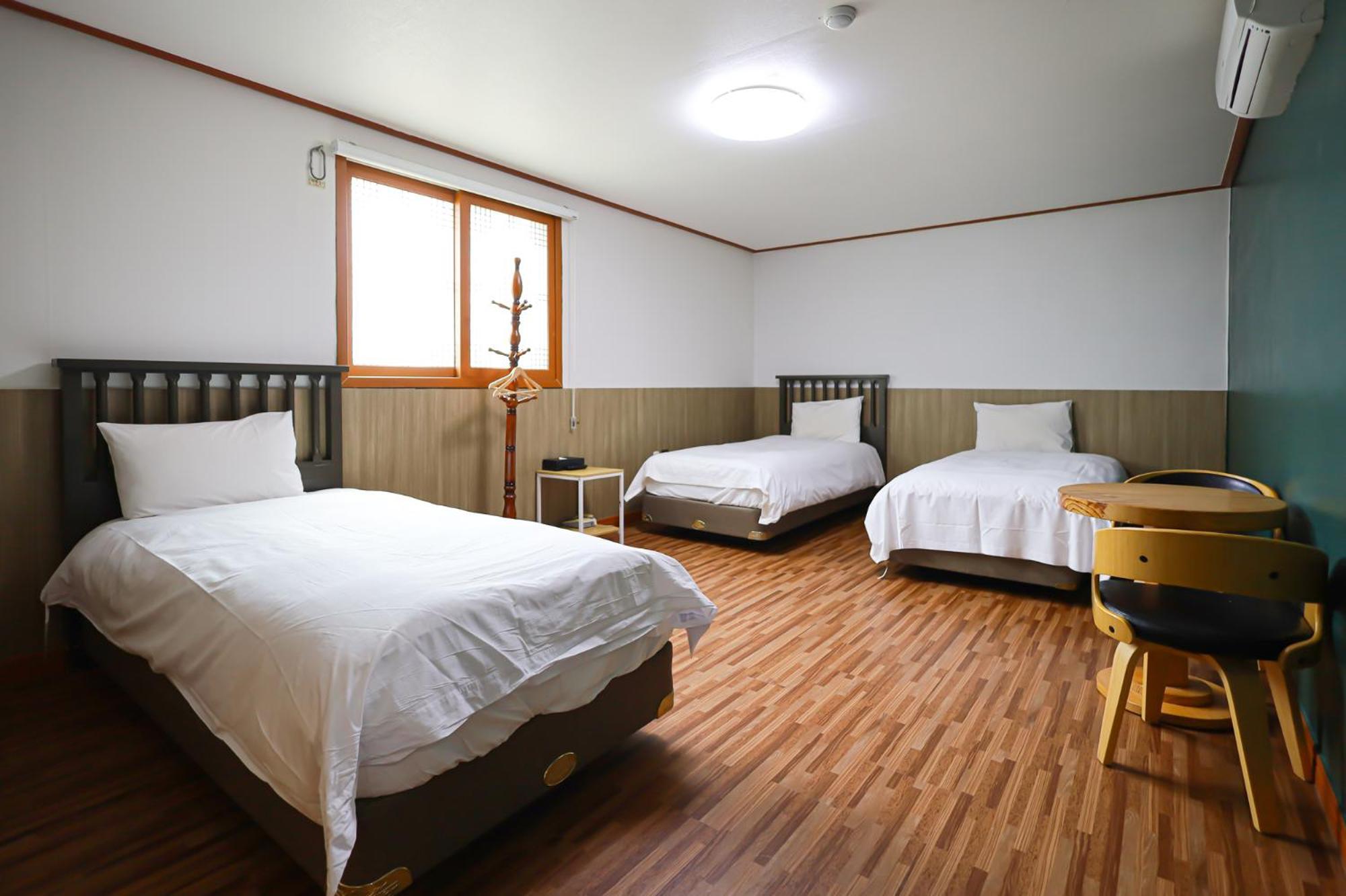 Fantastic Ocean View Sydney Hotel Jeju Exterior photo