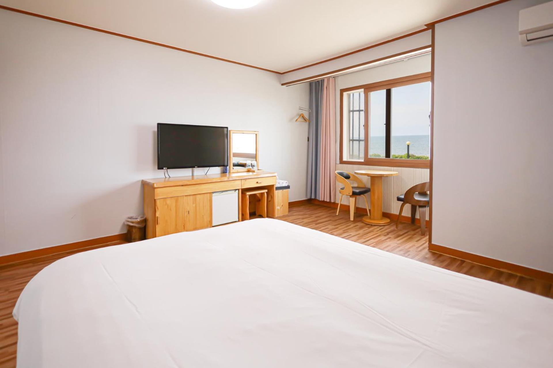 Fantastic Ocean View Sydney Hotel Jeju Exterior photo