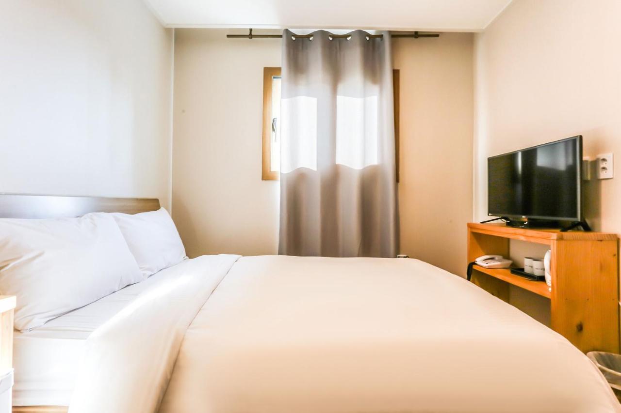 Fantastic Ocean View Sydney Hotel Jeju Exterior photo